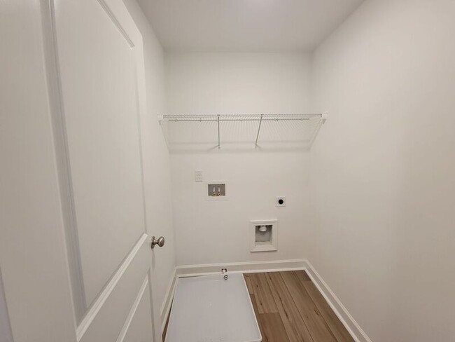 Building Photo - 2130 Cosette Ln