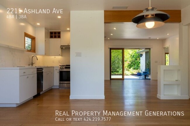 Building Photo - 2211 Ashland Ave