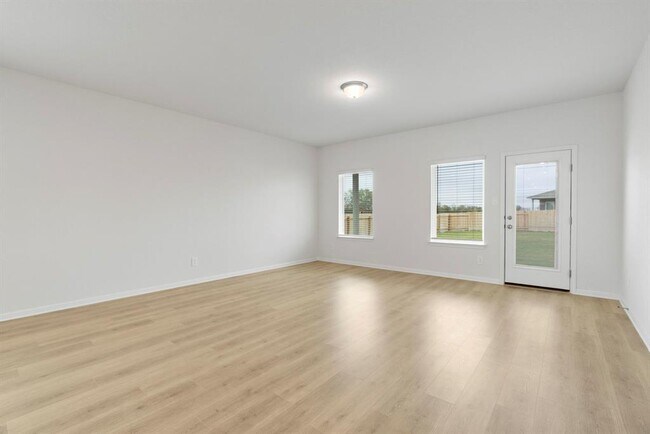 Building Photo - 104 Boondoggle Rdg