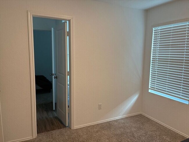 Building Photo - COMING SOON! Beautiful 4BR 3BA w/ Fenced Backyard • Private Yard• Attached Garage in Siena