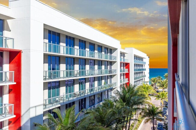 Building Photo - 777 N Ocean Dr