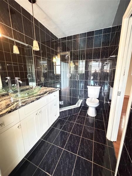 Building Photo - 2290 NW 32nd Terrace