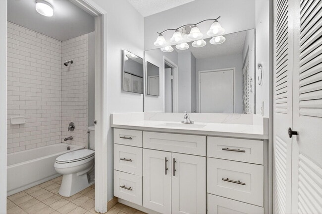 Building Photo - 157 Yacht Club Way