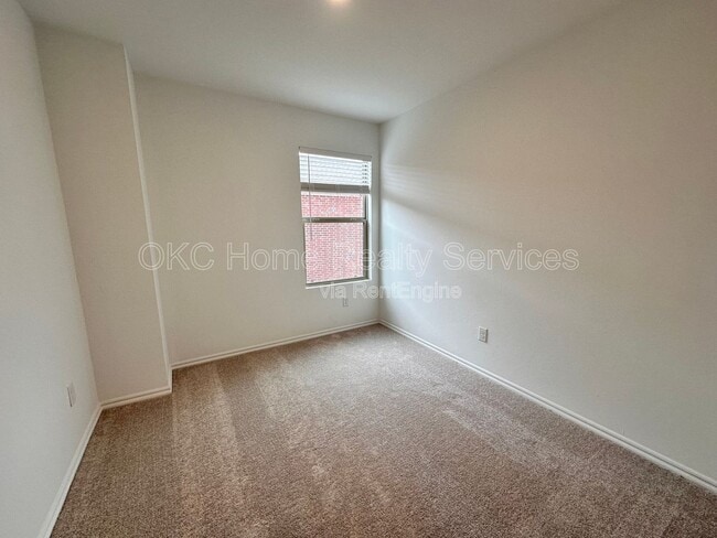 Building Photo - 2318 Wolford Ct