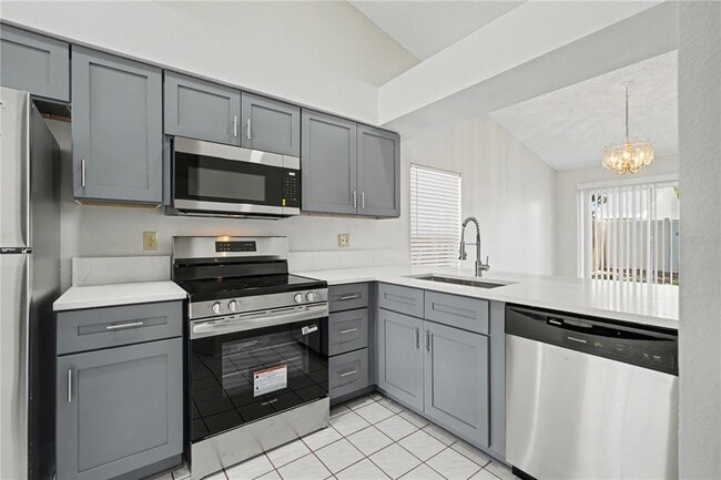 Building Photo - 13618 Laraway Dr