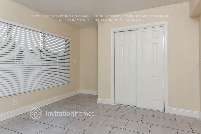 Building Photo - 533 W Dayton Cir