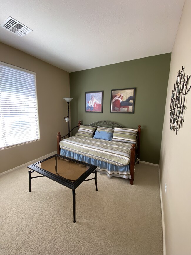 Building Photo - 6579 S Classic Way