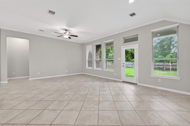 Building Photo - 134 S Bearkat Ct