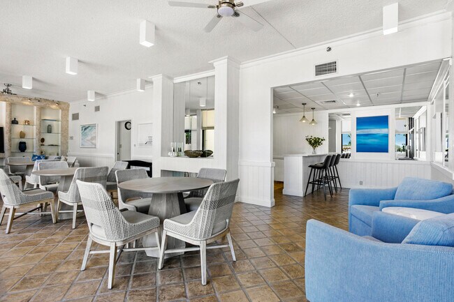 Building Photo - 300 Ocean Trail Way