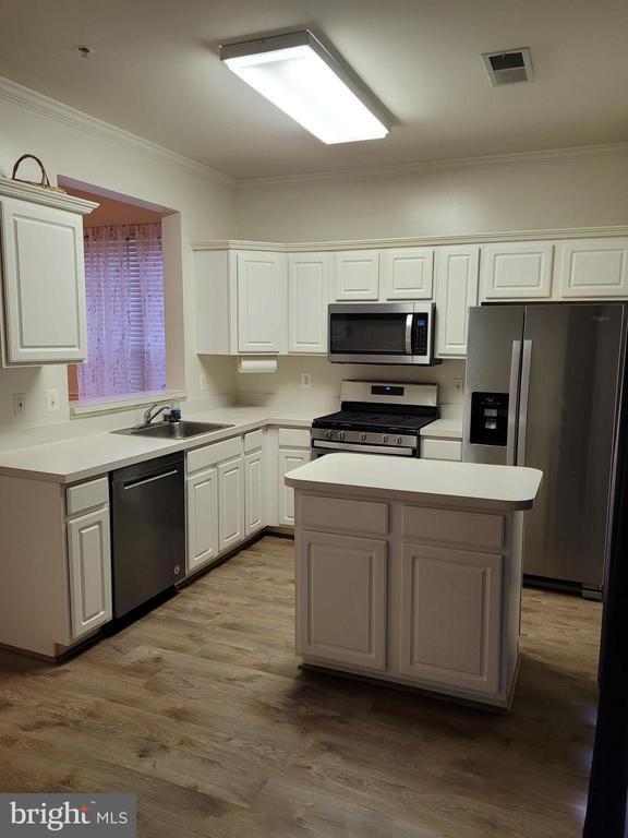 Building Photo - 8604 Aspen Grove Ct