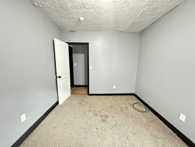 Building Photo - 268 E Loudon Ave
