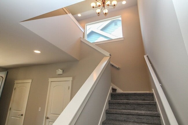 Building Photo - 319 204th St SE