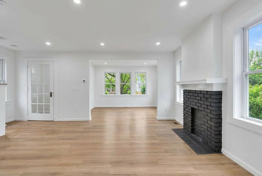 Building Photo - 315 Park Ave