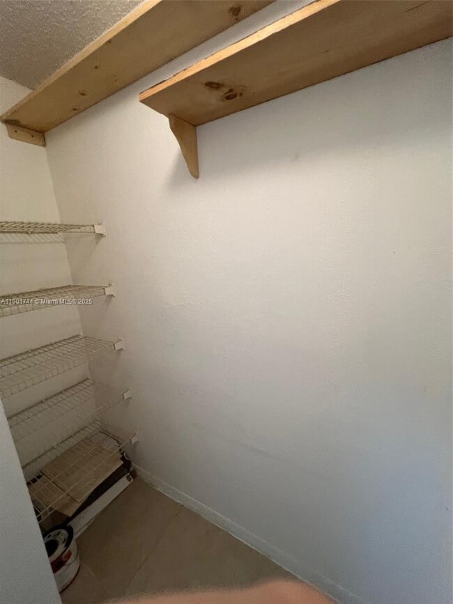 Building Photo - 3410 Pinewalk Dr N