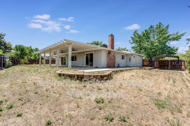Building Photo - 5800 Deary Way