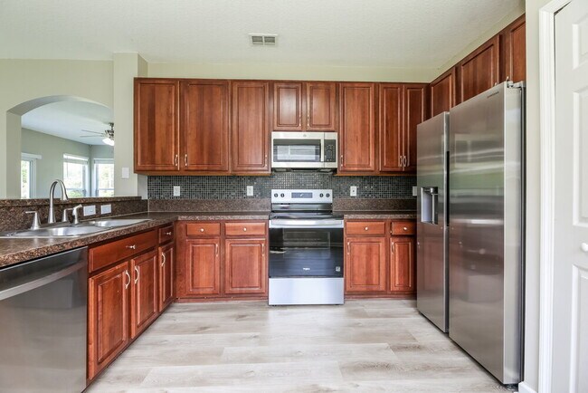 Building Photo - 86041 Caesars Ave