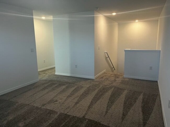 Building Photo - 1910 Birnham Wood Bnd