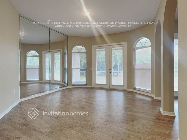 Building Photo - 2906 Aston Ave