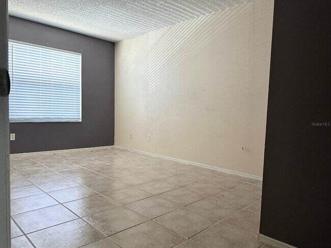 Building Photo - 4240 Pershing Pointe Pl