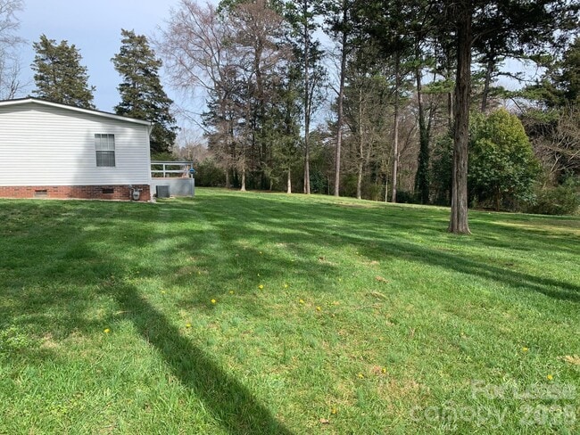 Building Photo - 135 Langtree Rd