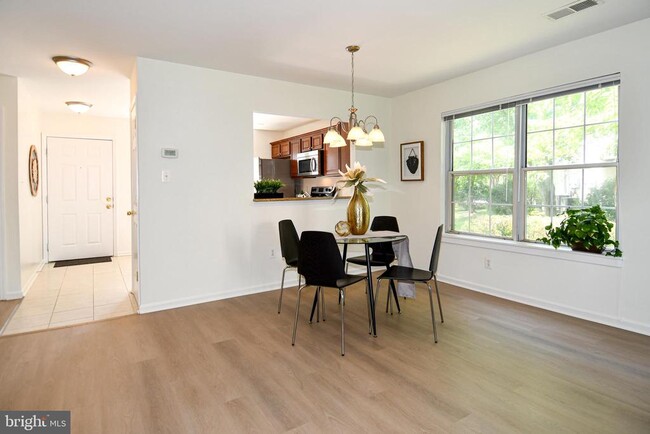Building Photo - 2797 Yarling Ct