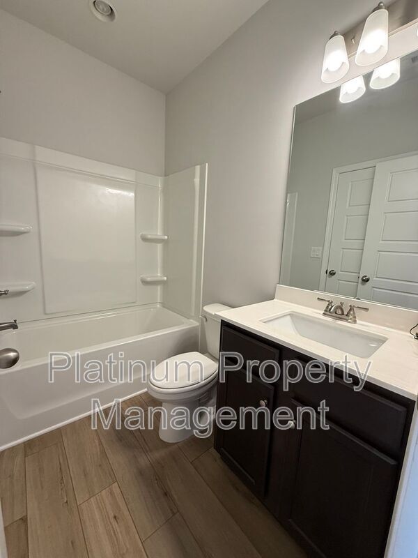 Building Photo - 1673 Dover Creek Ln