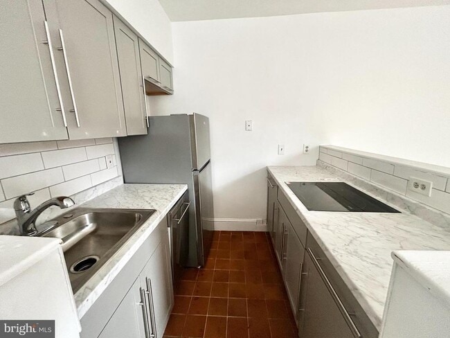 Building Photo - 3618 Spring Garden St