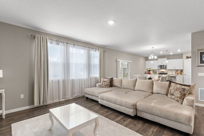 Building Photo - 2186 Prairie Smoke Dr