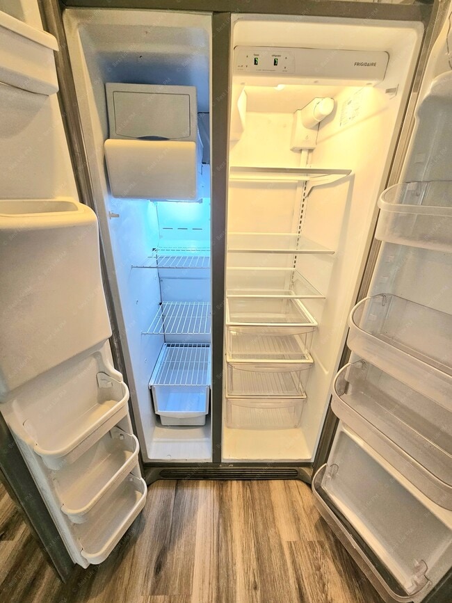 Building Photo - 18421 Brookside Rd