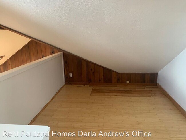 Building Photo - 2 br, 1 bath House - 6030 SW 170th Avenue