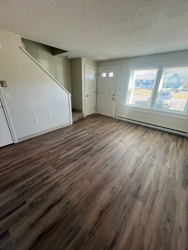 Building Photo - 19 Otter Brook Cir