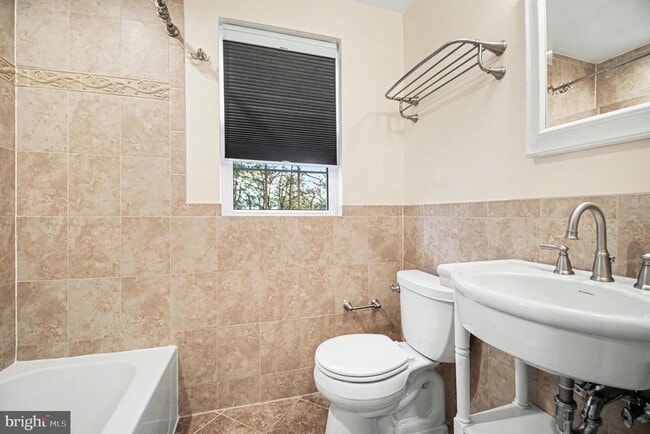 Building Photo - 4885 S 28th St