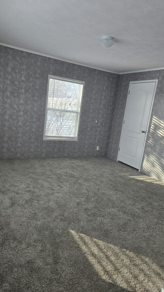 Building Photo - 5075 Wessex St