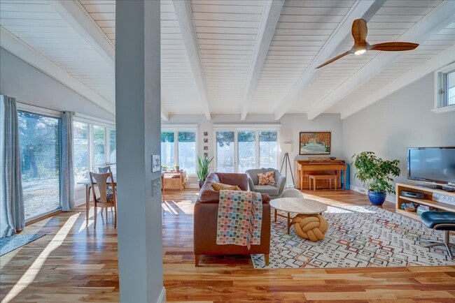 Building Photo - 5601 Russett Rd