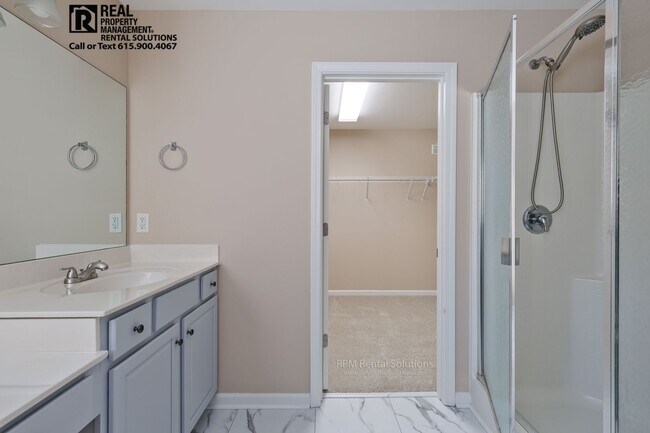 Building Photo - Stunning luxury home in McKay's Mill w/ neighborhood pool, fitness, walking trails and so much more!