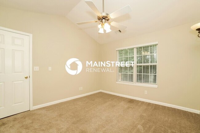 Building Photo - 3 Bedroom Pet-Friendly Home in Flowery Branch, GA with Main Street Renewal