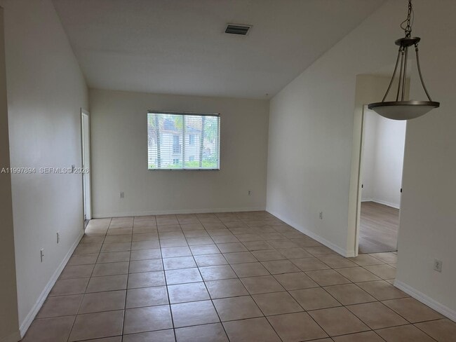 Building Photo - 6676 SW 115th Ct