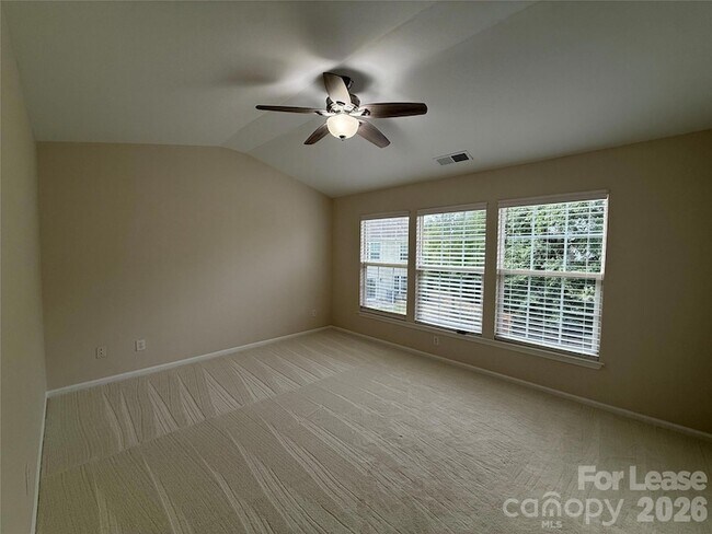 Building Photo - 3404 Laurenhurst Ln
