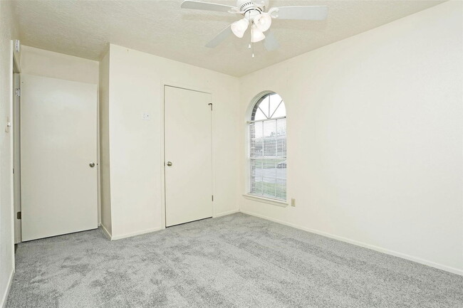 Building Photo - 1418 Crawley Ct
