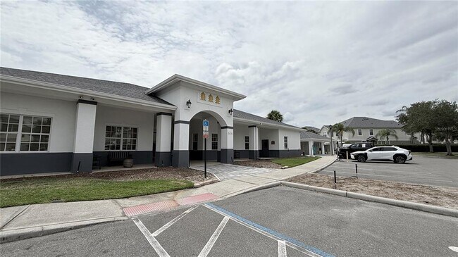 Building Photo - 6624 S Goldenrod Rd