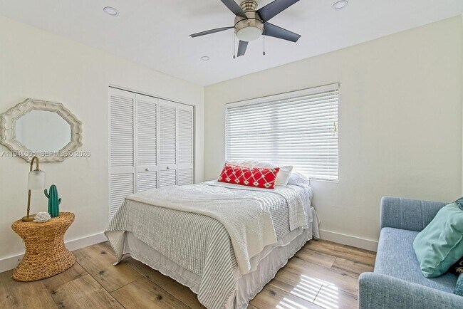 Building Photo - 10900 SW 124th Rd