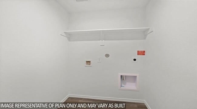 Building Photo - 1021 Llano Trl