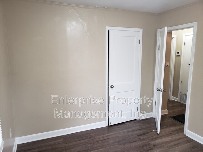 Building Photo - 3147 Northgate St