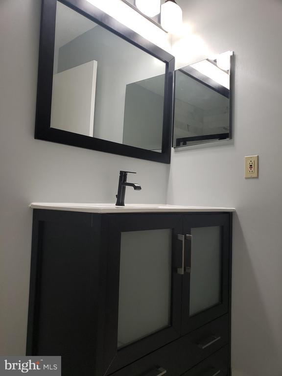 Building Photo - 11705 Summerchase Cir