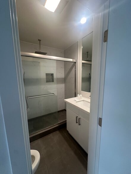 Building Photo - 8227 Blackburn Ave