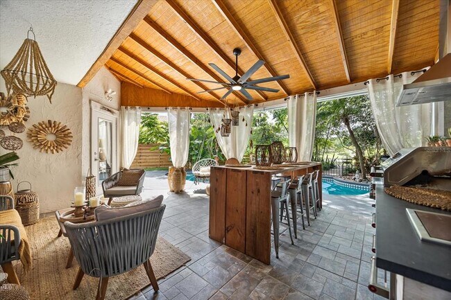 Building Photo - 989 Summer Lakes Dr