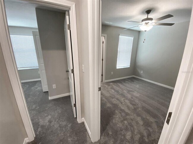 Building Photo - 4124 Hanover Dr