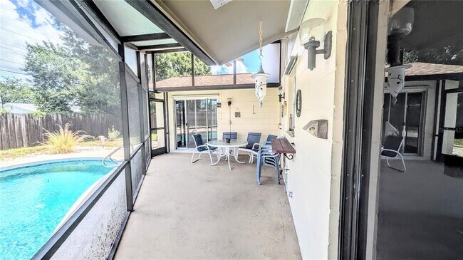 Building Photo - 5417 Duncanwood Dr