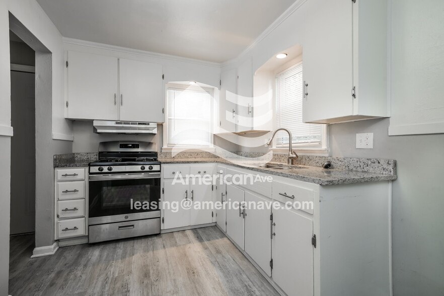 Building Photo - 1201 Clover St