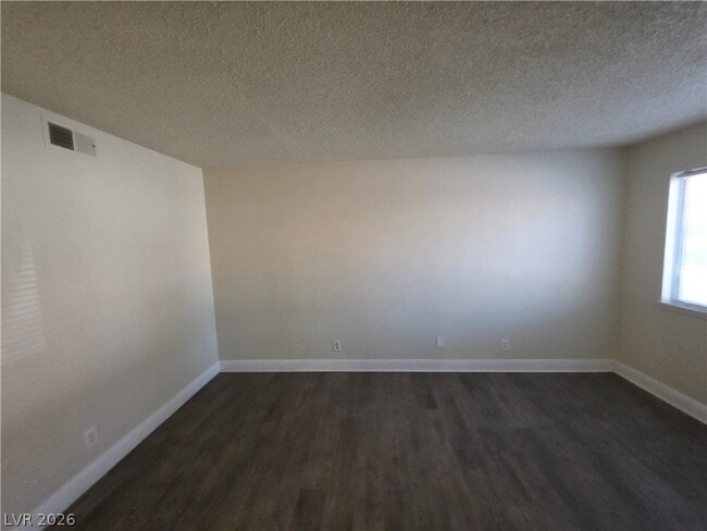 Building Photo - 4941 Newport Cove Dr